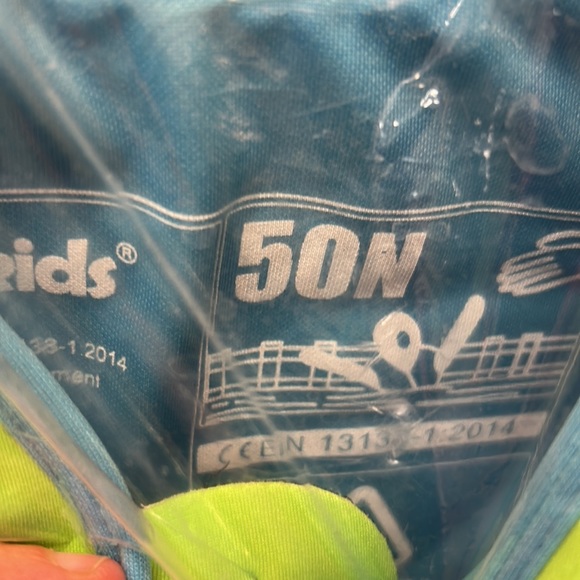 Brand new child swim vest in original package for age 4-6 up to 50 pounds - Picture 3 of 6